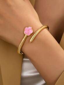 Best Mother's Day Gift: 1pc Fashion Classic Rivet & Lucky Clover Shaped Zinc Alloy Acrylic Bracelet, Casual & Versatile, Suitable For Various Occasions And Party Favors - Pink - View 6