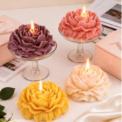手工花香蜡烛礼品，花朵造型大豆蜡烛装饰，营造氛围，适合情人节、情侣、女性、女孩、婚礼、万圣节、圣诞节、毕业典礼、生日、母亲节、家居装饰等场合。