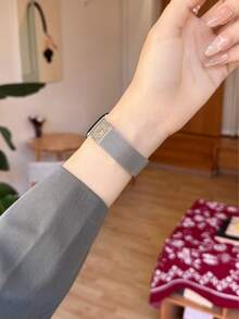 Dây đeo kim loại hình chú cún hoạt hình, chất liệu lưới thoáng khí, tương thích với Apple Watch 1/2/3/4/5/6/7/8/9/10/11/SE/Ultra, phù hợp với các kích thước 38mm 40mm 41mm 42mm 44mm 45mm 49mm, phong cách công sở, unisex, dành cho cặp đôi, mang lại sự thoải mái tối ưu. - Bạc - Xem 3