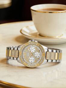 Guess 奢华双色金银女士多功能水晶腕表，全镶钻表盘，水钻表圈，石英模拟指针，女士手链腕表，计时码表，不锈钢表壳 - 适合派对、夜生活、音乐节、早午餐、约会、送给女友、妻子和妈妈的礼物 - 銀色 - 查看 4