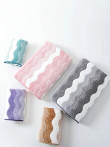 1pc Khaki Color Thin Large Bath Towel, 88*175cm, Polyester Fiber Material, Or 34*75cm Small Hand Towel, Absorbent Quick-Dry Soft, Suitable For Bathroom, Hotel, Gym, Travel, Party, Holiday Gift, Outdoor Camping, Beach, Salon, Spa - Khaki - View 4