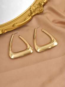 1 Pair Vintage Geometric Minimalist Exaggerated Triangle Earrings, Suitable For Daily Wear By Women - 黃金 - 查看 5