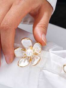 Cring Coco 2-Pack Women's Light Luxury Button Covers, Flower-Shaped Alloy Detachable Faux Pearl Shirt Cufflinks Decorative Buttons, Metal Texture Shirt Cuff Decorlips, Simple Versatile Suit Cuff Buttons, Exquisite Commuter Daily Wear Jewelry - White - View 10