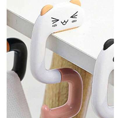 1 Móc Treo Túi Xí Di Động: Giữ túi xách của bạn được móc chắc chắn trên mọi mặt bàn!