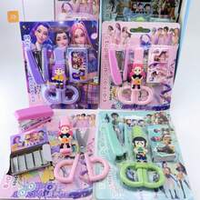 Hasbro 一套巫师狩猎主题文具套装，包含可爱卡通学生笔记本、剪刀、订书机和DIY组合。 - 多色 - 查看 1