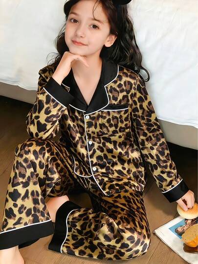 两件套女童豹纹缎面睡衣套装 - 奢华长袖纽扣上衣和长裤 - 柔软舒适的睡衣和家居服，适合春、夏、秋季穿着