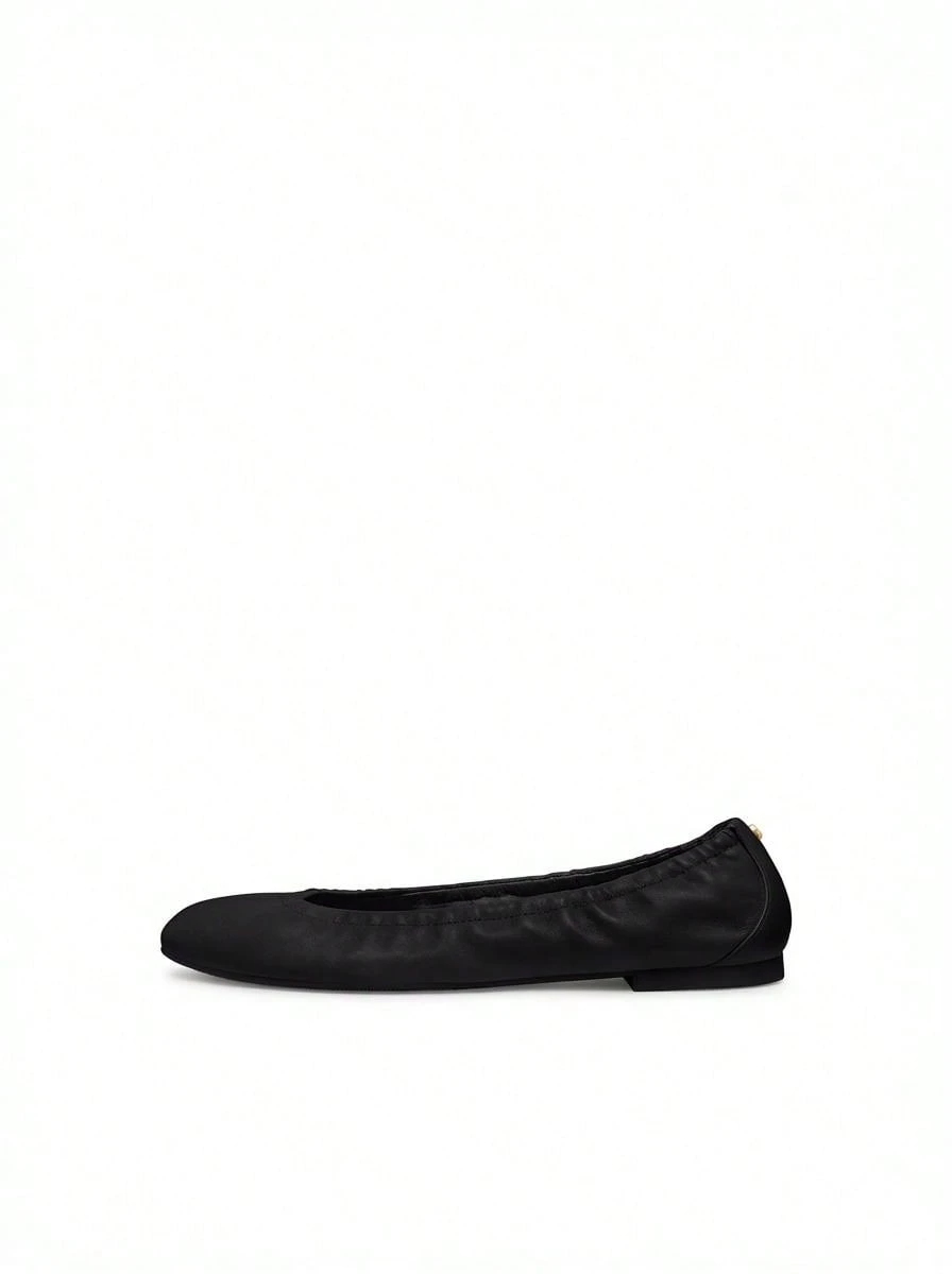Stuart Weitzman Casual Versatile Commuting Simple Solid Color Flat Shoes - Black - View 1