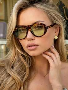 一副椭圆形小框时尚眼镜，蟾蜍造型，复古风格，可个性化定制，男女皆宜，适合日常佩戴、街头摄影、度假、旅行、夏季海滩、户外活动等场合。 - 淺綠色 - 查看 4