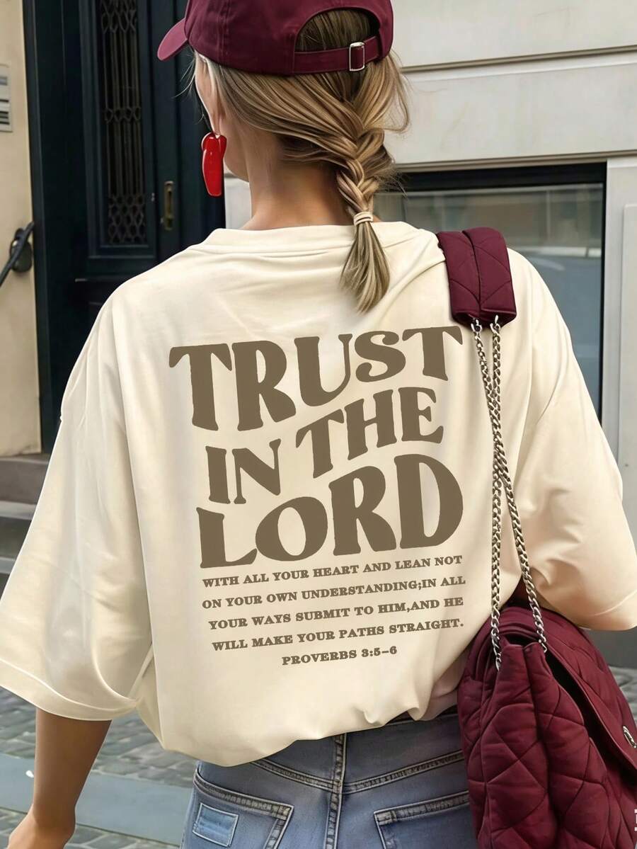 女士新款春夏“True In The Lord”字母印花休闲圆领短袖T恤，时尚简约