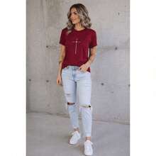 Women's Comfortable Cotton T-Shirt With Delicate Heart Cross Design - 紫紅色 - 查看 2
