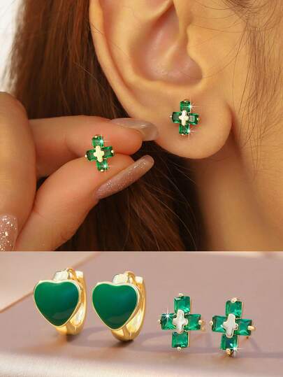 两对复古双十字心形耳环套装，优雅铜色耳环，镶嵌绿色锆石，女士款
