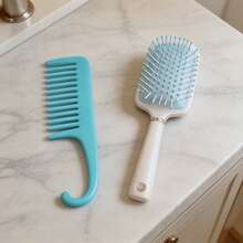 2pcs Cream Blue & Mint Green Hair Brush Set, Includes Cushion Brush, Wide-Tooth Comb, Anti- Brush, Scalp Massage Brush, Anti-Static Hair Brush, Pastel Color Comb, Cute Aesthetic Hair Brush, Portable Brush, Hook Handle Brush, Suitable For Women & Girls, Suitable For All Hair Types Beauty Home Bedroom Decor Travel Accessories Hair Styling Kit Hair Tool Kit - Airbag Massage Comb - View 10