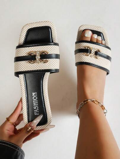 女士方头平底凉鞋，2026夏季新款单字拖鞋，优雅撞色度假风，简约套脚舒适，适合宽脚，罗马凉鞋