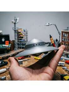 Haunebu II UFO 模型摆件 - 航空爱好者必备收藏品 - 配备高精度驾驶舱 - 航空航天爱好者装饰礼品 - 多色的 - 查看 1