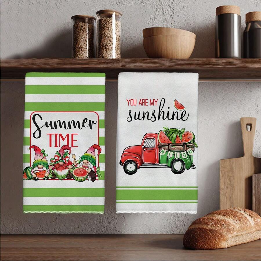 MEMNUN Conjunto de 2 panos de prato com estampa de caminhão de gnomos e melancia listrados em verde, com as frases "Summer Time" e "You Are My Sunshine", 40 x 60 cm (15,75 x 23,62 polegadas). Feitos em poliéster super macio, são ideais para decoração de casa, cozinha e banheiro, além de serem ótimos para presentear. - Multicolorido - Ver 1