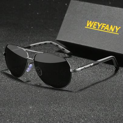 WEYFANY 男士时尚太阳镜，纯色双梁金属偏光太阳镜，弹簧铰链系列，TAC材质轻便耐用，佩戴舒适，优雅复古简约时尚镜框，适合驾驶、户外、旅行、派对、摄影、休闲、海滩、音乐节、徒步、度假、高尔夫、远足、钓鱼、运动、街头风格等场合，是日常和特殊场合的优雅配饰。