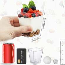 Những chiếc cốc mousse vuông, lý tưởng cho các món tráng miệng, bánh pudding trái cây, thạch và kem. Hoàn hảo cho sinh nhật, đám cưới, ngày lễ và các bữa tiệc. Những hộp đựng hiện đại, nhẹ này rất tuyệt vời cho việc phục vụ và bày biện thức ăn. - Trong sáng - Xem 7