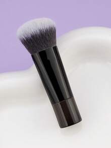Cọ trang điểm đơn lẻ, dạng rời, thích hợp mang theo khi đi du lịch. Dùng để đánh phấn phủ, phấn nén, phấn nền, trang điểm mặt, có lớp phủ trong suốt bóng mượt và lông tổng hợp không gây kích ứng. - Nhiều màu - Xem 11