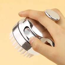 宠物美容淋浴喷头。深层清洁毛发，按摩皮肤促进血液循环，缓解宠物不适。三档水流调节，手持式喷头。柔软硅胶刷齿。适用于日常清洁犬、猫及其他宠物。 - 查看 7