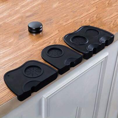 Thảm nén cà phê espresso bằng silicon có bảo vệ cạnh - Phụ kiện pha chế cao cấp màu đen. Chống trơn trượt và chống thấm nước; lý tưởng để sử dụng làm thảm lót máy pha cà phê.