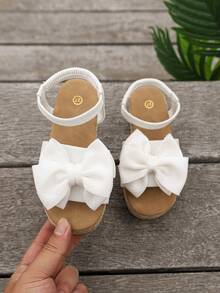 夏季儿童百搭白色蝴蝶结编织厚底凉鞋，女童软底防滑耐穿户外沙滩度假及日常穿着鞋 - 白色 - 查看 5