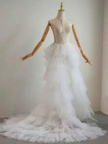 European And American Style Bridal Veil With Long Train, High-End Bridal Wedding Dress Accessory - White - View 2