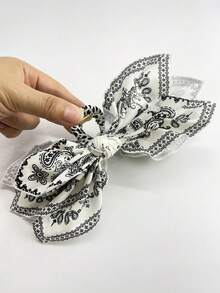 1 chiếc kẹp tóc nơ thủ công kiểu Bohemian bằng chất liệu tổng hợp, phù hợp cho mọi mùa (Họa tiết in ngẫu nhiên) - trắng - Xem 2