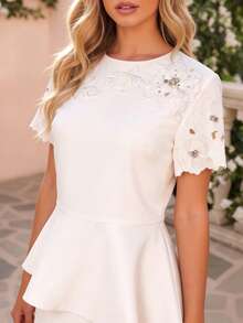 Women's Round Neck 3D Floral Decor Top And Skirt Fashion Date Outfit Set - Apricot - View 5