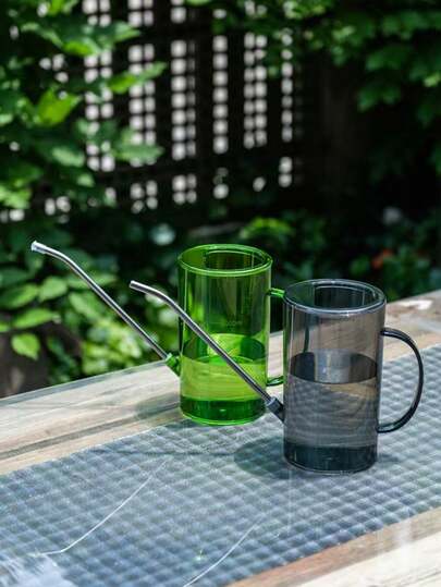 1L/1.5L Plastic Long Spout Graduated Watering Can, With Scale For Easy Water Level Monitoring, Suitable For Indoor Plants, Flowers And Succulents, An Essential Gardening Tool