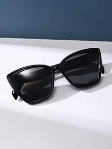 Women's Retro Elegant Cat Eye Large Frame Black Plastic Sunglasses, Fashionable UV Protection Sunglasses, Essential For Summer Vacation, Driving, Daily Wear, Suitable For Big Face - Black - View 4