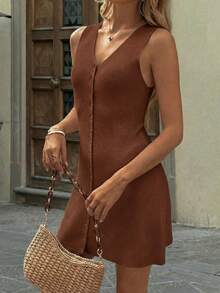 FOR BEAUTY 女士春夏新款杏色纯色针织连衣裙，无袖V领纽扣设计，休闲度假风，适合日常通勤和假日旅行，女士夏季服装，嘉年华装扮 - 咖啡棕 - 查看 11