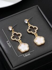 1 Pair Luxury Elegant Hollow Clover & Quatrefoil Pendant Earrings, Beach Style (Excluding Gift Box) - Gold - View 8