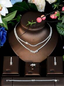 1 Set de joyería con tono plateado, Cubic Zirconia (CZ) Oval Link Layered Choker, conjunto minimalista brillante de collar, aretes, anillo y pulsera a juego para despedidas de soltera, citas nocturnas y brunch de fin de semana - Plateado - Ver 2