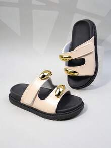 1 Pair Kids' Off-White + Metal Water Drop Buckle + Double Strap Faux Leather Patchwork Non-Slip Durable Comfortable Open Toe Thick Sole Minimalist Luxury Slides, Suitable For Work/Casual Wear - Apricot - View 2