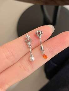 1 pieza Pendiente de cartílago de cetro de corona único, pendiente fresco y versátil para mujeres - Plateado - Ver 4