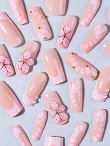 24片长棺材形3D凝胶美甲贴片，花朵盛开设计，饰以珍珠，法式风格，佩戴舒适。完美贴合的凝胶亚克力假指甲，包含1片果冻胶和1个指甲锉。法式美甲，适合女性和女孩日常工作和派对佩戴。 - 彩色 - 查看 3