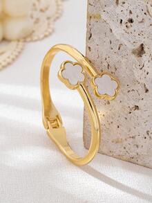 1pc Fashion Classic Lucky Clover Zinc Alloy Acrylic Bracelet, Suitable For Daily Wear, Dates, Formal Occasions, Elegant Ladies Accessory, Couple Gift (No Gift Box) - White - View 4