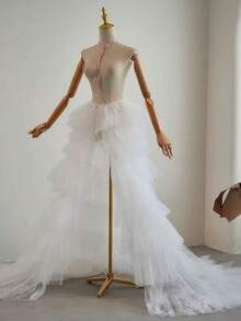 European And American Style Bridal Veil With Long Train, High-End Bridal Wedding Dress Accessory - White - View 3