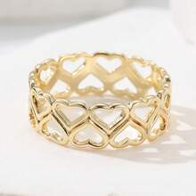 1 pieza Anillo de tono dorado con diseño hueco con forma de corazón clásica, accesorio exquisito para celebraciones y reuniones diarias, joyería elegante para mujeres, también un gran regalo - Dorado - Ver 4