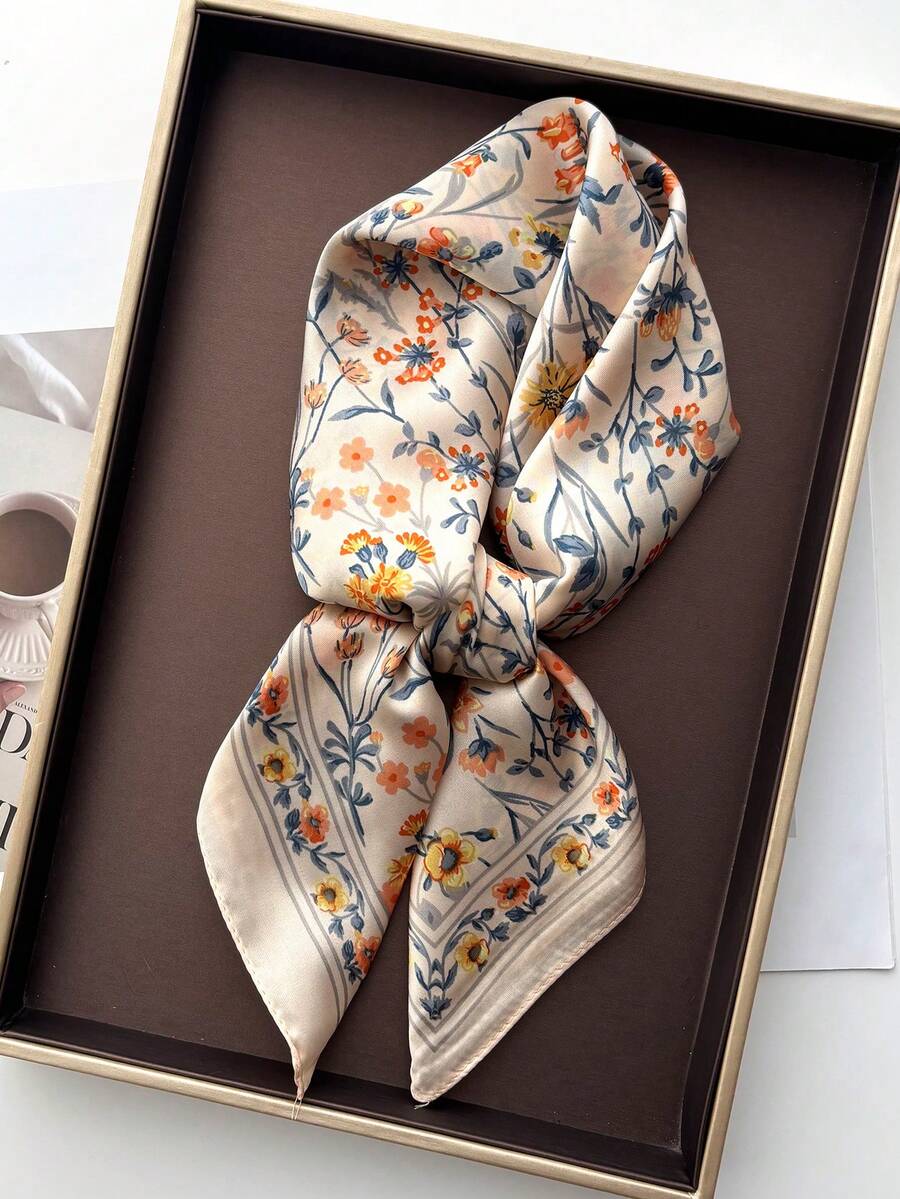 1条女士春夏印花仿丝70厘米方巾，可作围脖，适合日常、海滩、度假等场合。 - 卡其色 - 查看 1