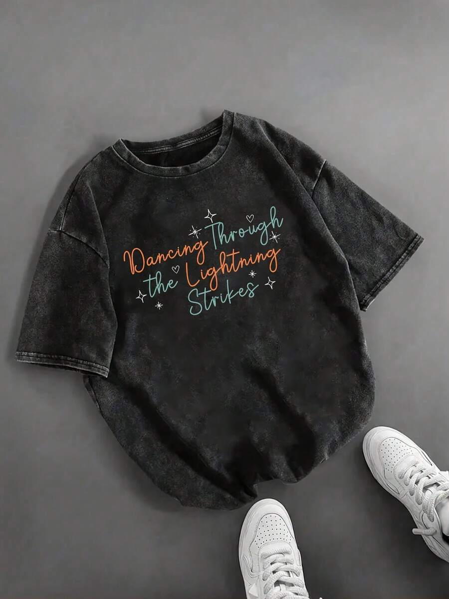 Camiseta estampada de cuello redondo y manga corta, de diseño retro informal, ideal para el día a día. - Negro - Ver 1