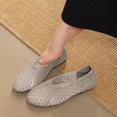 2026 Fashion Woven Slip-On Shoes, Women's Hollow Mesh Shoes, Versatile Casual Sandals