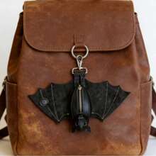 Bat-Shaped Leather Coin Purse With Metal Clip & Detailed Wing Stitching, Versatile Bag Charms And Car Interior Accessory For Keychain Or Purse Decor, Unique Gothic Fashion Gift For Style Lovers - 黑色 - 查看 3