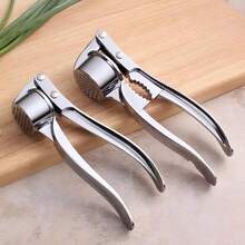 Dụng cụ ép tỏi thủ công 3 trong 1 bằng thép không gỉ, dụng cụ ép tỏi đa năng, máy băm tỏi, máy nghiền tỏi, phụ kiện nhà bếp. Chức năng: Ép tỏi + Kẹp hạt + Mở chai. Máy xay tỏi và gừng nhỏ gọn. - Nhiều màu - Xem 8