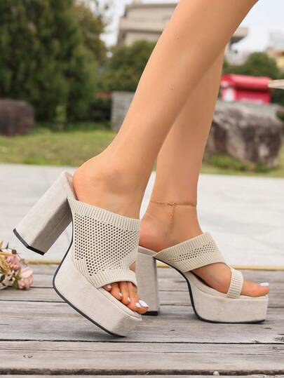 Giày sandal cao gót đế dày thời trang, đa năng dành cho nữ, dép lê hở mũi dệt kim mùa hè mới dành cho người có thân hình mũm mĩm.