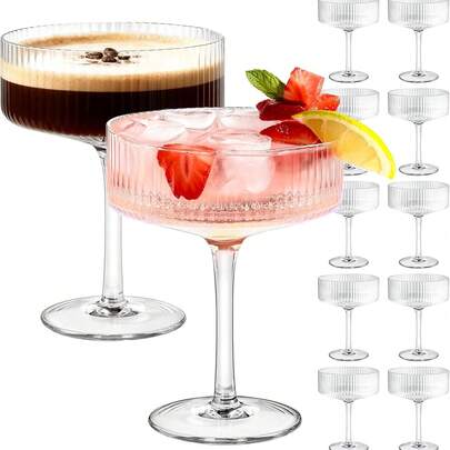 Bộ ly Martini và Cocktail hình xe thể thao có gờ, dung tích khoảng 283,5g (10 Oz), thích hợp cho rượu vang, sâm panh, tiệc tùng và sử dụng tại nhà. Phù hợp cho cả trong nhà và ngoài trời, các bữa tiệc, ngày Valentine, đám cưới, nhà hàng, kỷ niệm, Giáng sinh, sinh nhật. Chống vỡ, an toàn khi rửa bằng máy rửa chén, quà tặng cho vợ, mẹ.