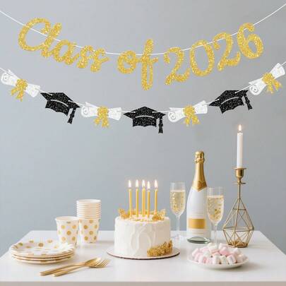 Biểu ngữ lễ tốt nghiệp 2026 4 màu với vòng hoa mũ tốt nghiệp màu đen, phù hợp cho tiệc tốt nghiệp năm 2026.