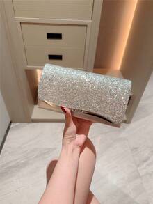 1个闪亮金属翻盖信封手拿包，饰有配饰，适合晚宴、婚礼、舞会、宴会、浪漫场合 - 銀色 - 查看 3