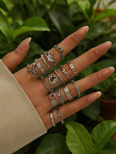 Bộ 16 chiếc nhẫn bản lề rỗng hình học cổ điển dành cho nữ, với các họa tiết Âm Dương, Mặt Trời, Mặt Trăng, Rắn, Lá và Hoa, thích hợp để trang trí hàng ngày, phối đồ, hẹn hò, dự tiệc, làm quà tặng ngày lễ. [Kích thước nhẫn đã được đánh dấu, không thể điều chỉnh, vui lòng không bẻ cong]