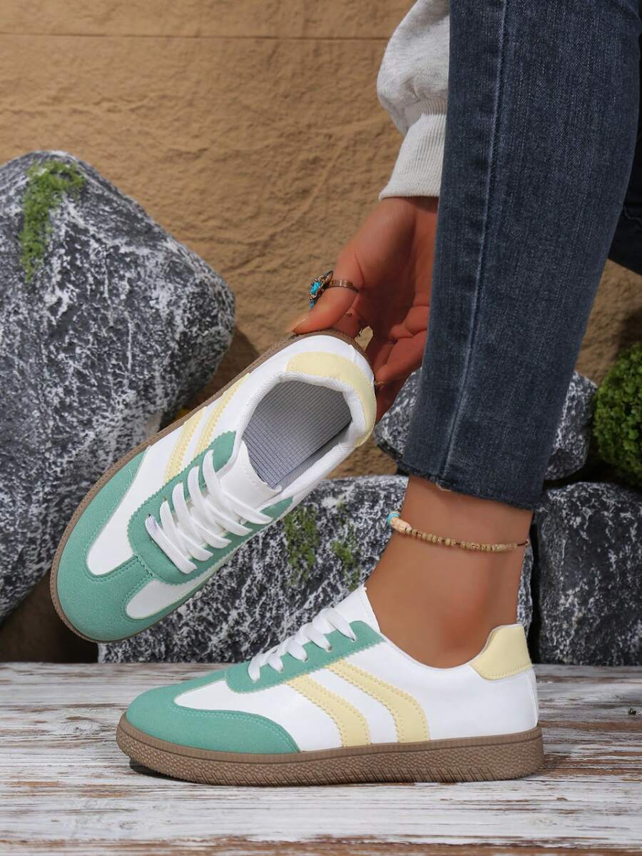 Women's New Fashion Flat Lace-Up Geometric Pattern Casual Shoes, Color Block Low-Top Sneakers For Campus, Street, Outdoor, Daily Commute, Versatile & Comfortable - Green - View 1